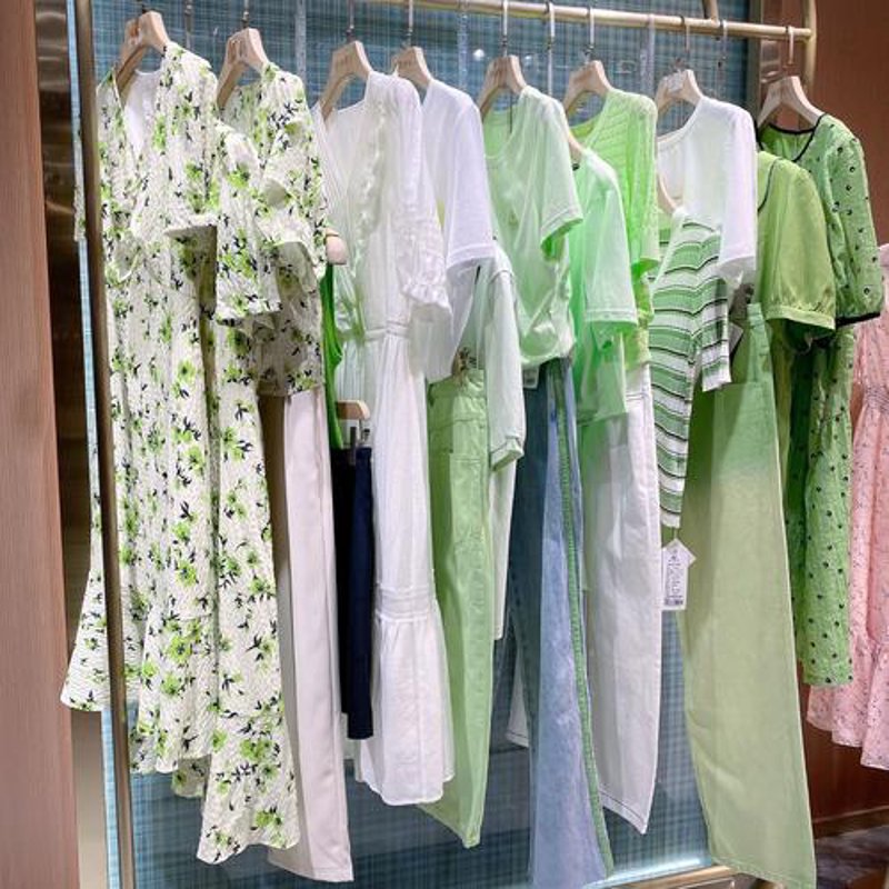 湖北兴佰佳丽服饰：时尚潮流下的新宠儿